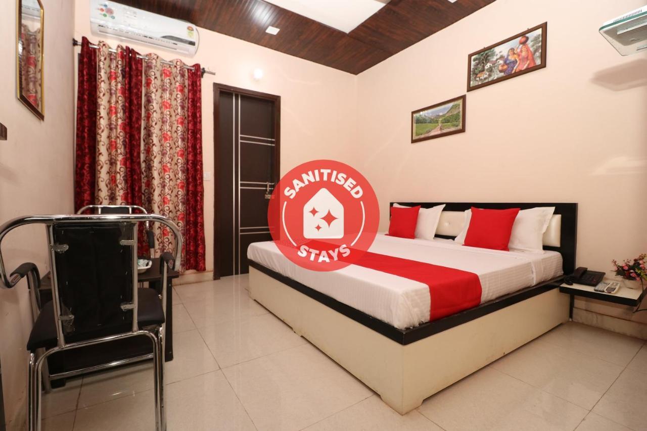 Oyo 28338 New Life Hotel Banur Exterior photo