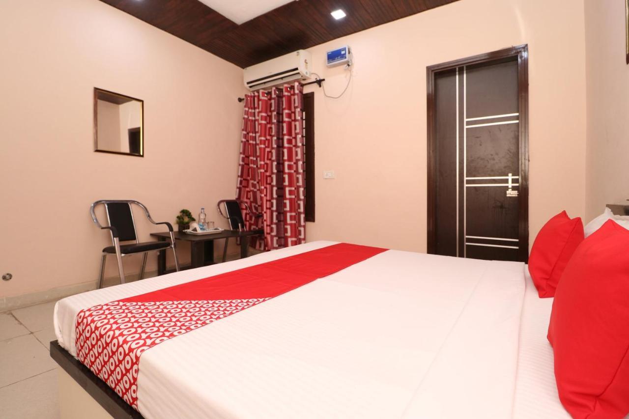 Oyo 28338 New Life Hotel Banur Exterior photo