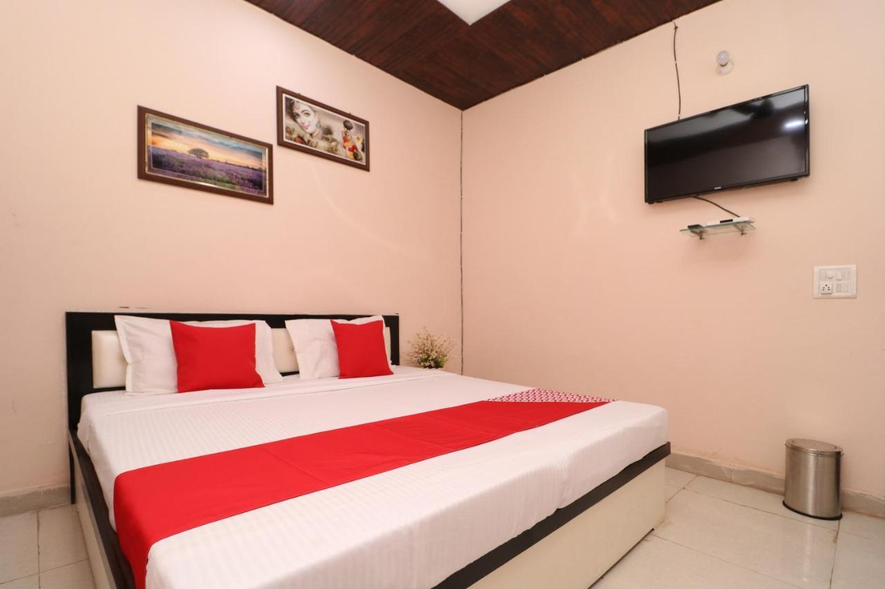 Oyo 28338 New Life Hotel Banur Exterior photo